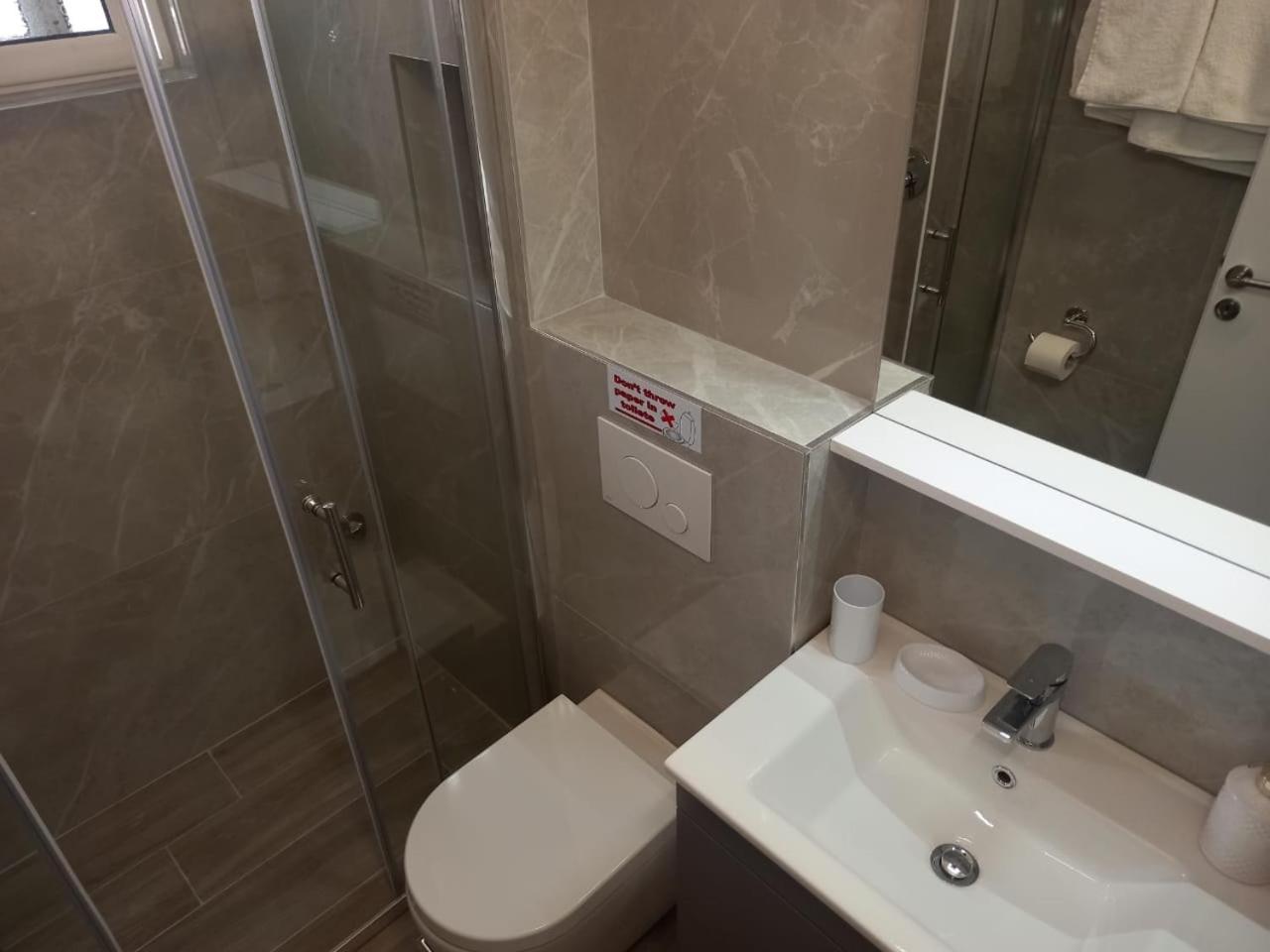 Kosta Apartments Sarandë Quarto foto